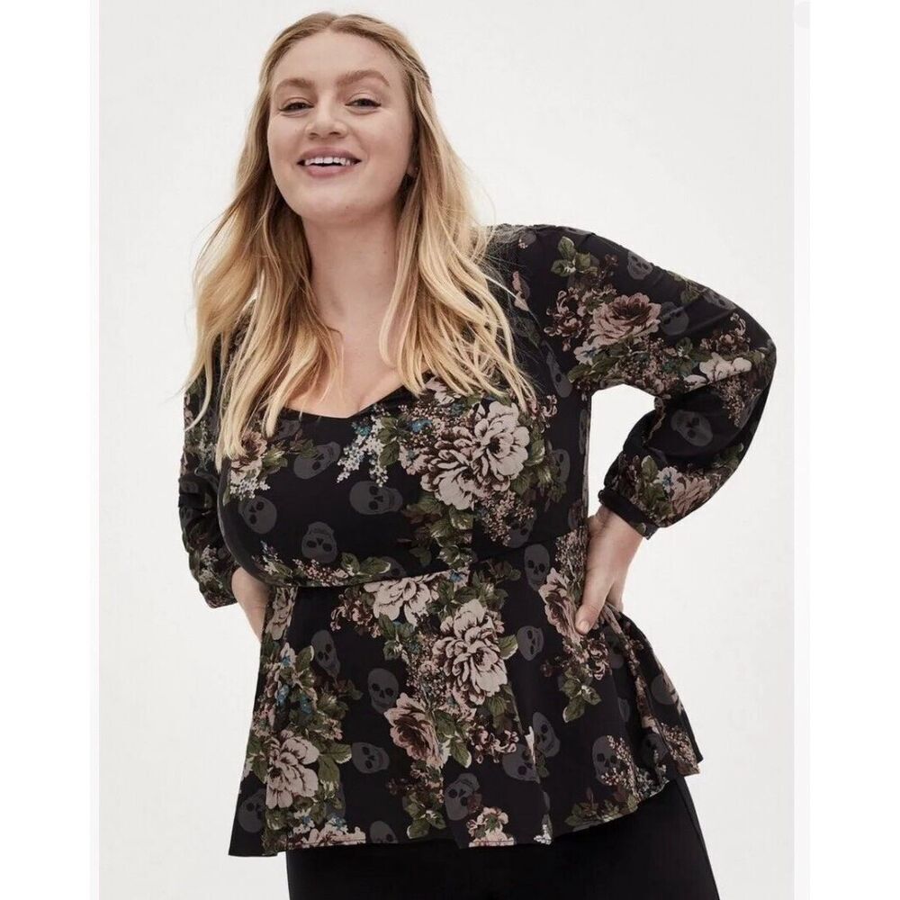 Torrid Floral Skull Babydoll Tunic Top Black Size 3 3X Gothic